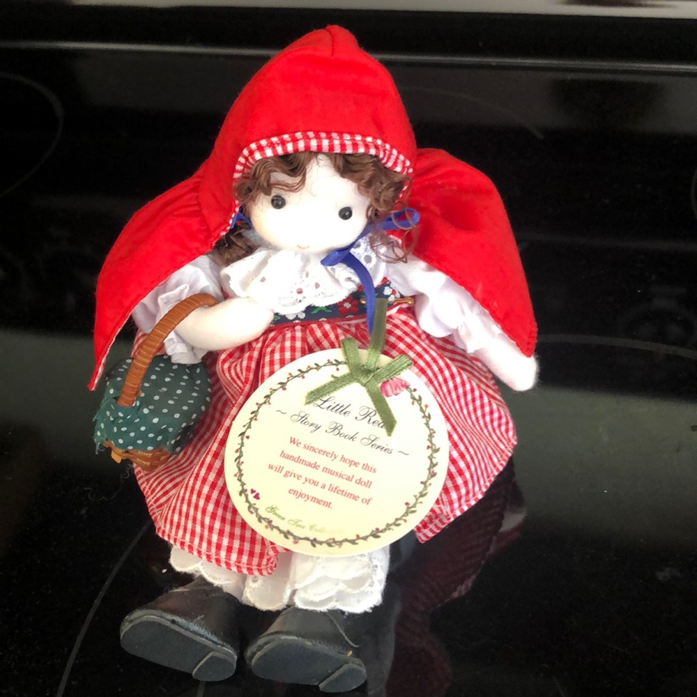Little red riding hood small doll